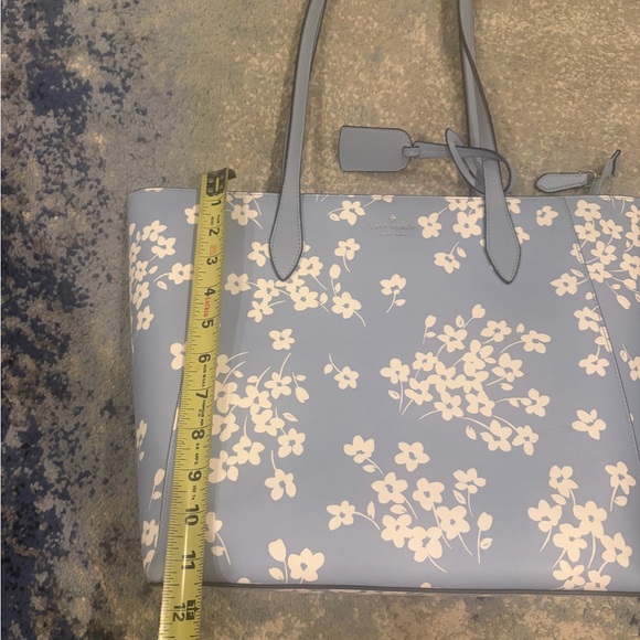 Preowned Kate Spade Tote Handbag - Picture 9 of 12